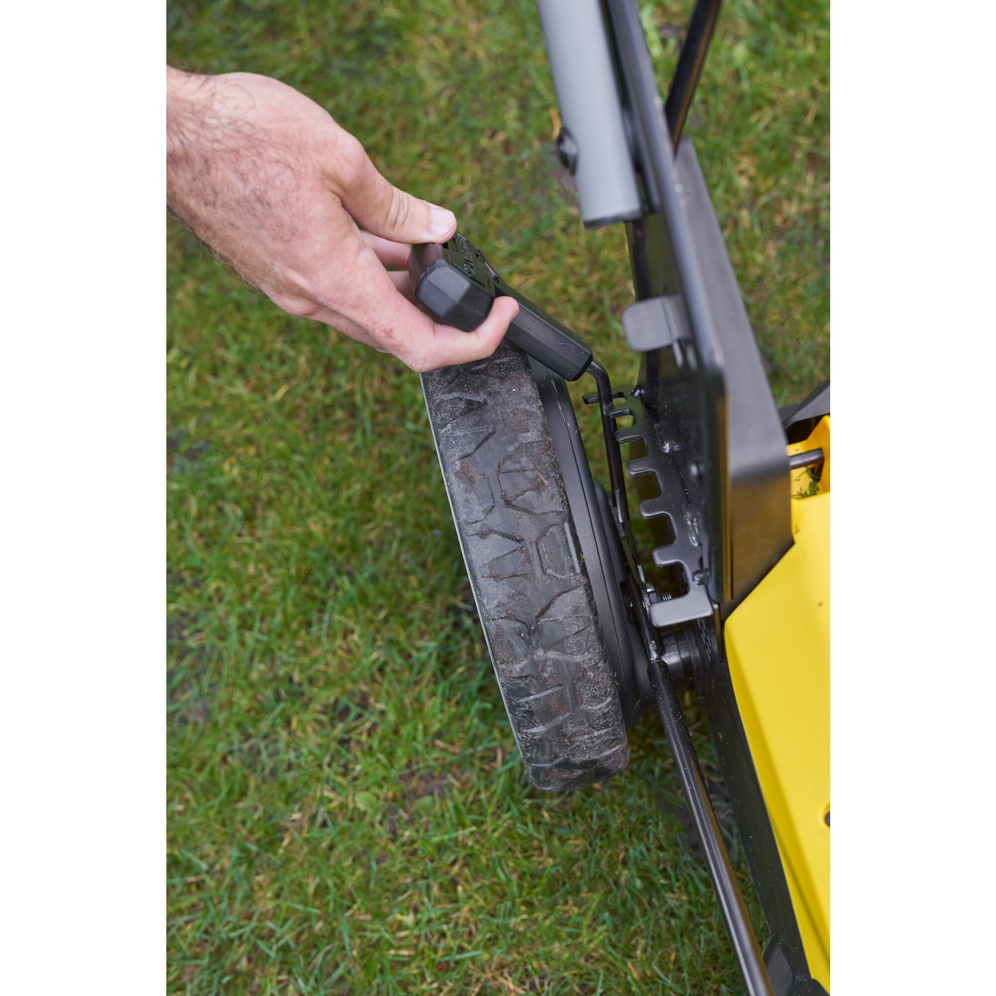 Stanley best sale mower repair